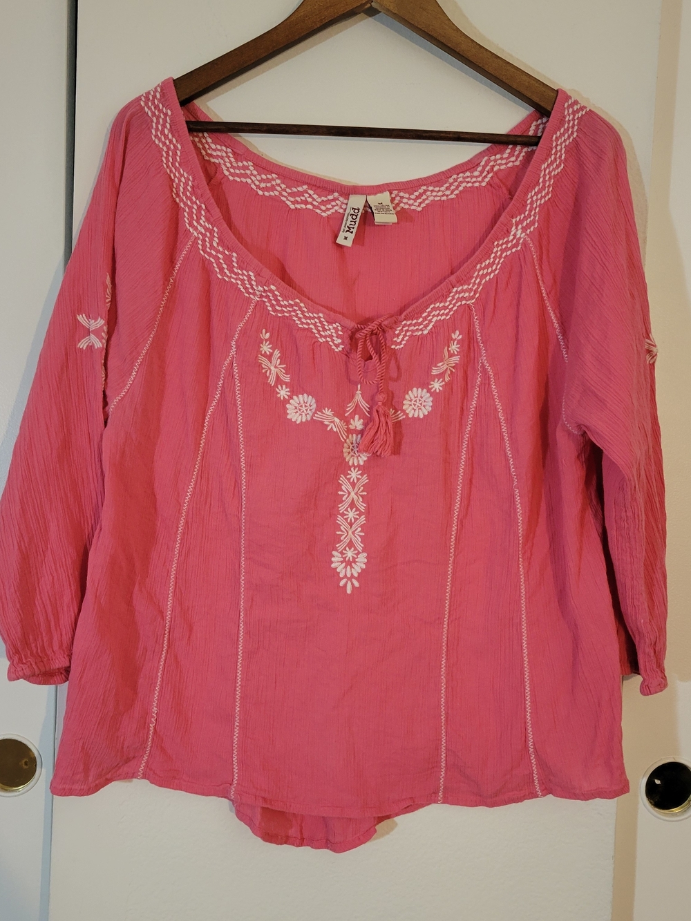 Mudd  Pink Embroidered Peasant   100% Cotton